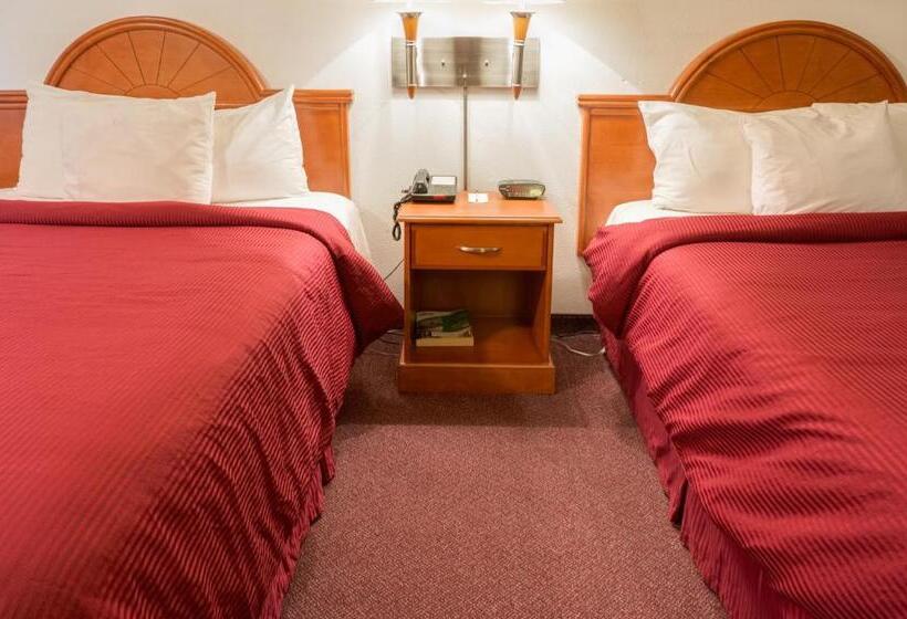 带2个双人床的标准工作室, Guesthouse Inn Fife