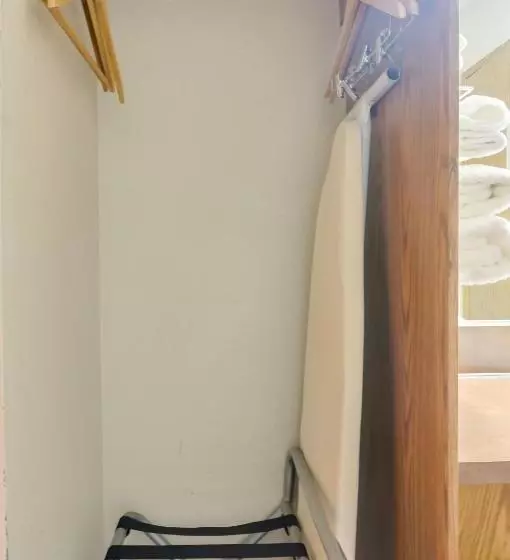キングサイズベッドのスタンダードルーム, Guesthouse Inn Fife