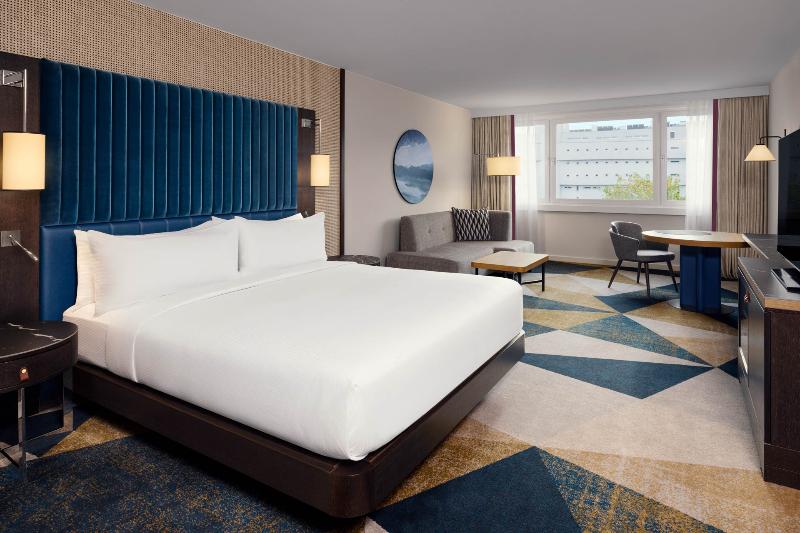 Номер Стандарт Кровать Кинг Адаптированный для Инвалидов, Hilton Lexington/downtown