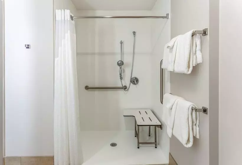 سوییت, Holiday Inn Express & Suites   Springfield North, An Ihg