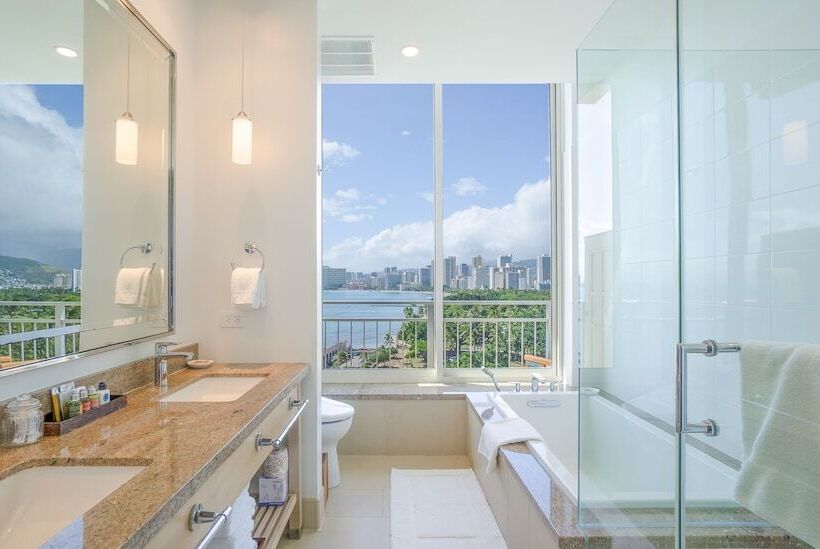 펜트하우스 룸, Kaimana Beach