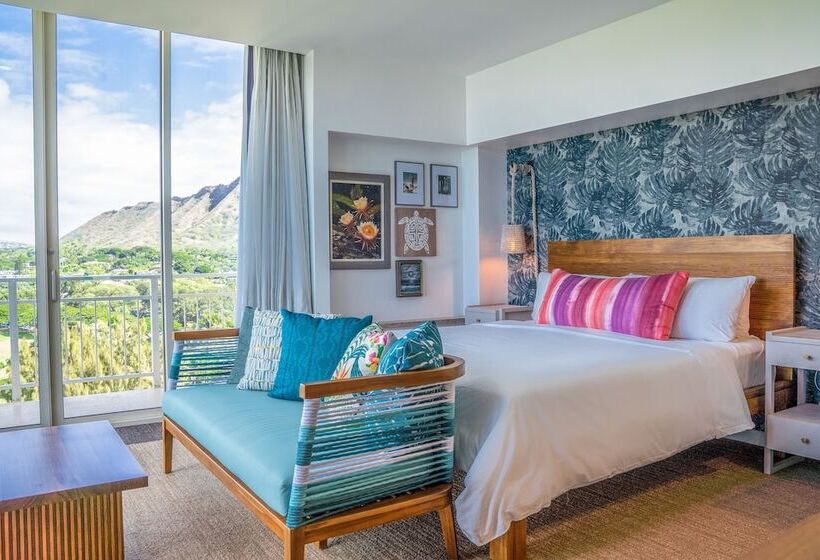 阁楼房, Kaimana Beach