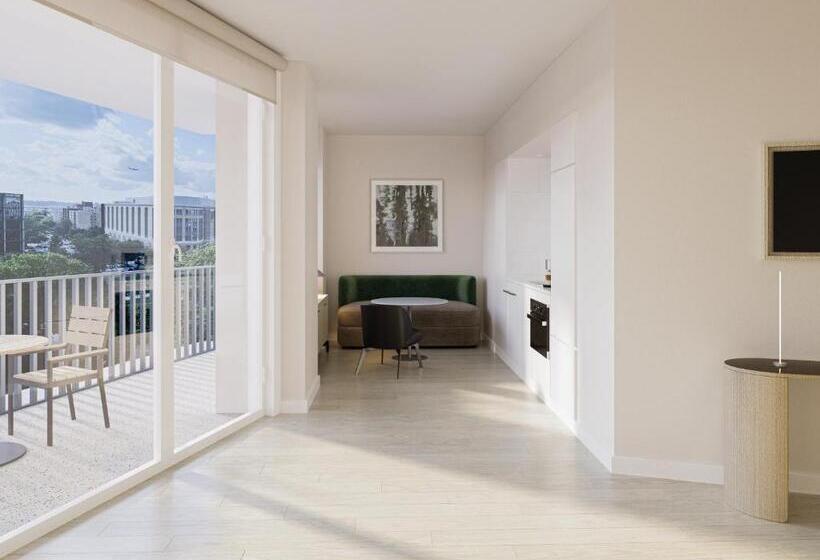 スイート, Aka Washington Circle