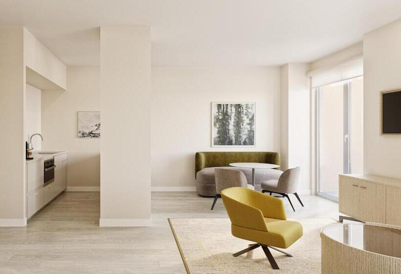 スイート, Aka Washington Circle