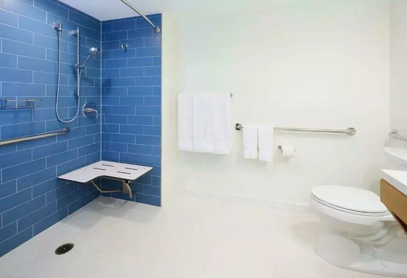 身障者適用スタンダードルーム, Outrigger Reef Waikiki Beach Resort