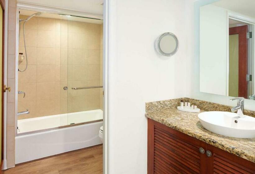 غرفة قياسية سرير كينج, Outrigger Reef Waikiki Beach Resort