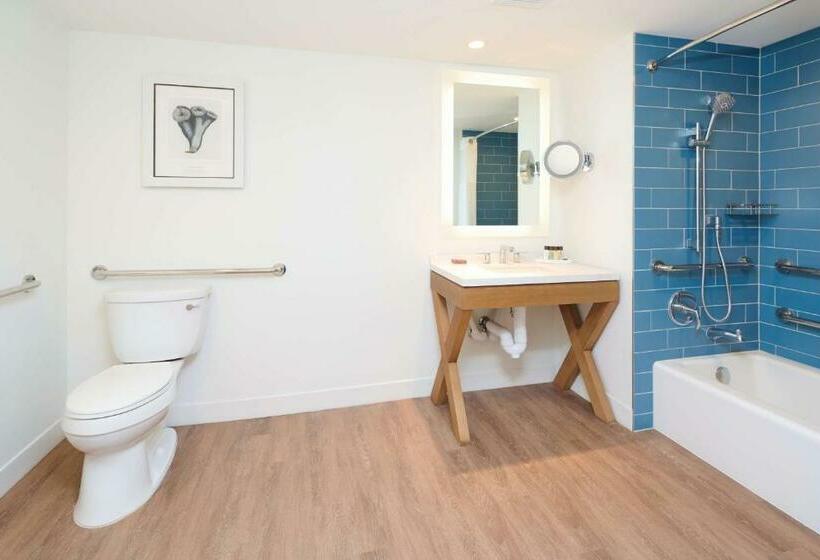 غرفة قياسية سرير كينج, Outrigger Reef Waikiki Beach Resort