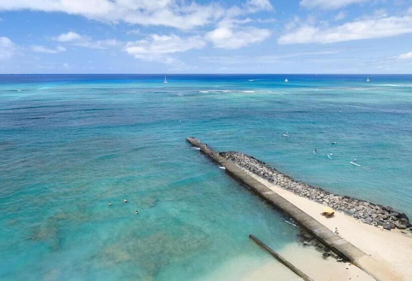 اتاق استاندارد با تخت بزرگ, Outrigger Reef Waikiki Beach Resort