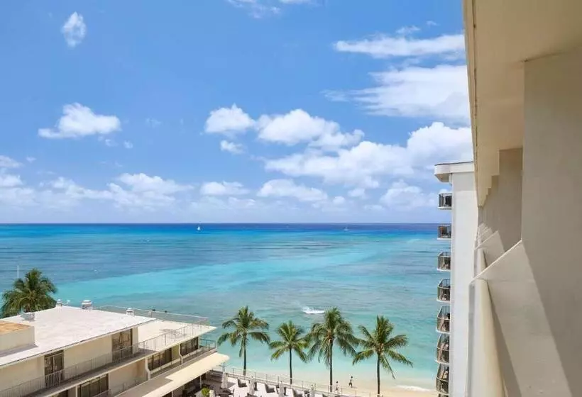 オーシャンビューのクラブルーム, Outrigger Reef Waikiki Beach Resort