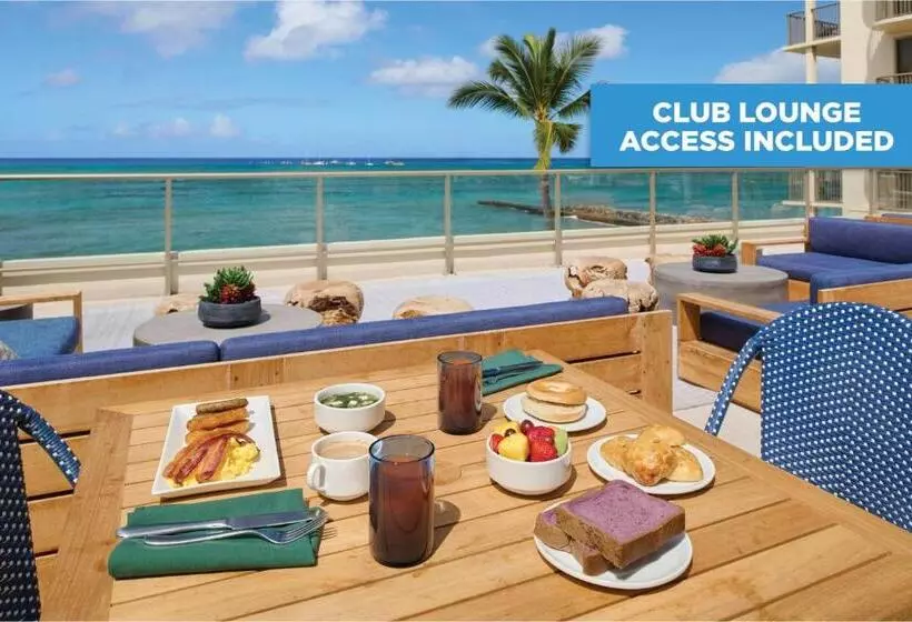 オーシャンビューのクラブルーム, Outrigger Reef Waikiki Beach Resort