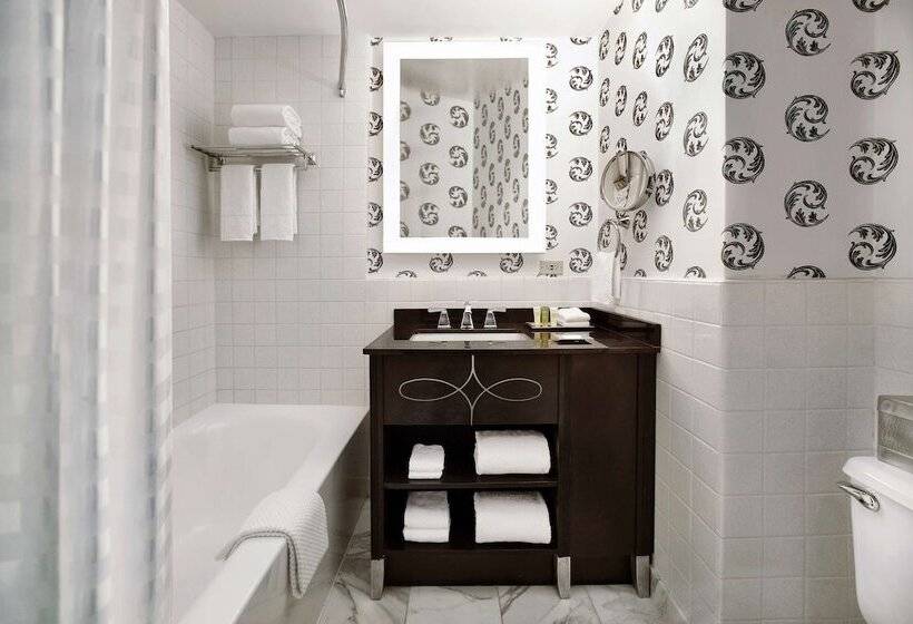 デラックスルーム, Palmer House A Hilton