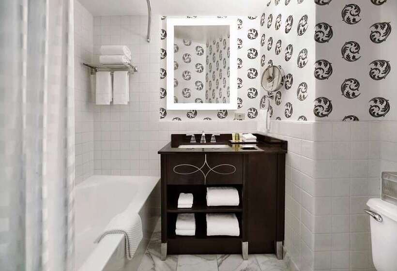 スタンダードルーム, Palmer House A Hilton