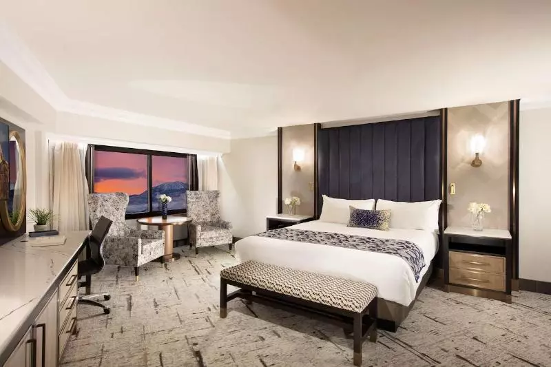 Standard-huone, Peppermill Resort Spa Casino