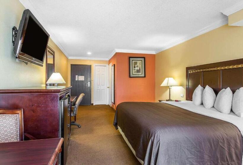 חדר סטנדרט עם מיטת קינג, Quality Inn & Suites Bell Gardenslos Angeles