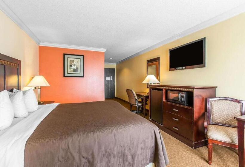 장애인을 위한 킹사이즈 침대 스탠다드 룸, Quality Inn & Suites Bell Gardenslos Angeles