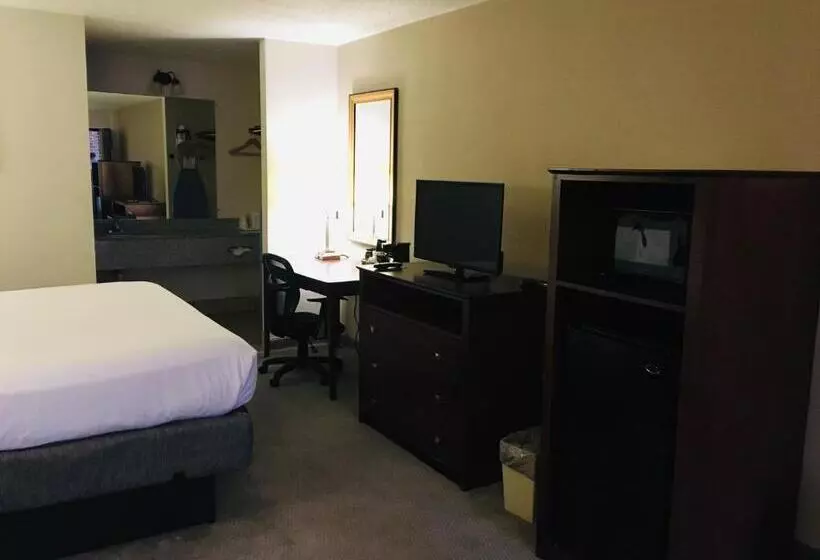 キングサイズベッドのデラックスルーム, Ramada By Wyndham Batesville