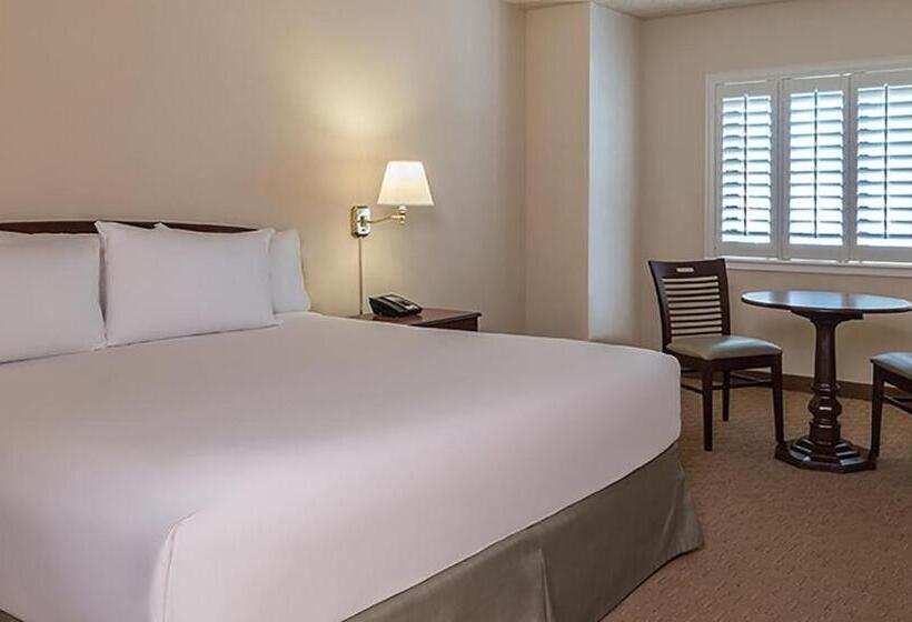 غرفة كلاسيكية سرير كينج, Tropicana Laughlin