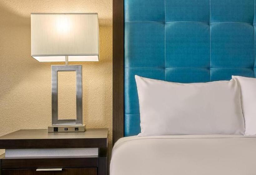 חדר פרמיום, Tropicana Laughlin