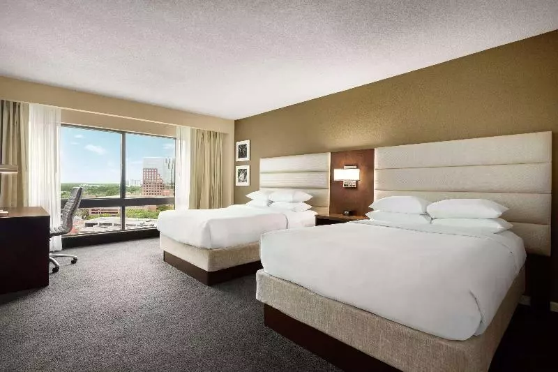 اتاق استاندارد با تخت بزرگ, Tropicana Laughlin