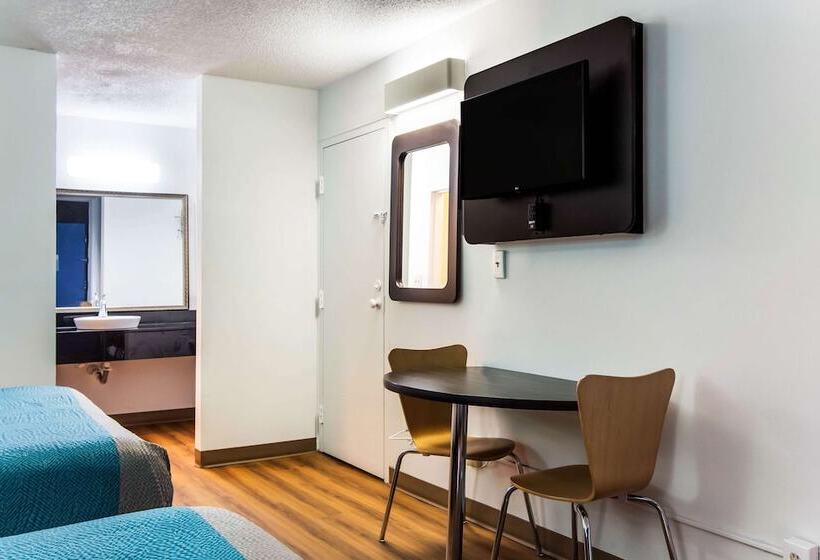 غرفه قياسيه سريرين مزدوجين, Motel 6 Lagrange Ga