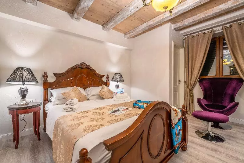 اتاق لوکس, Pala Mesa Resort