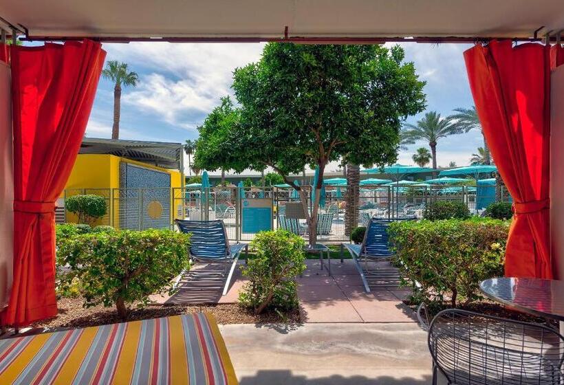 キャビン, Valley Ho