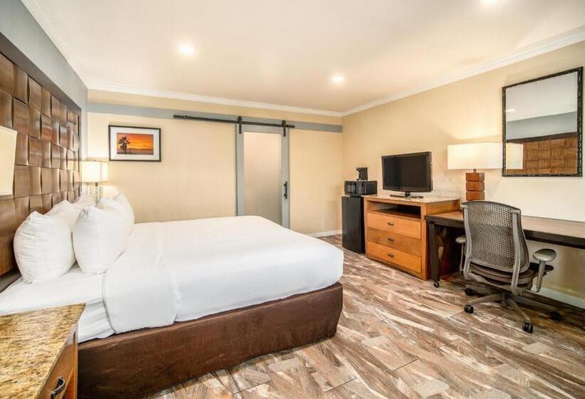غرفة قياسية سرير كينج, The Buena Park Hotel & Suites