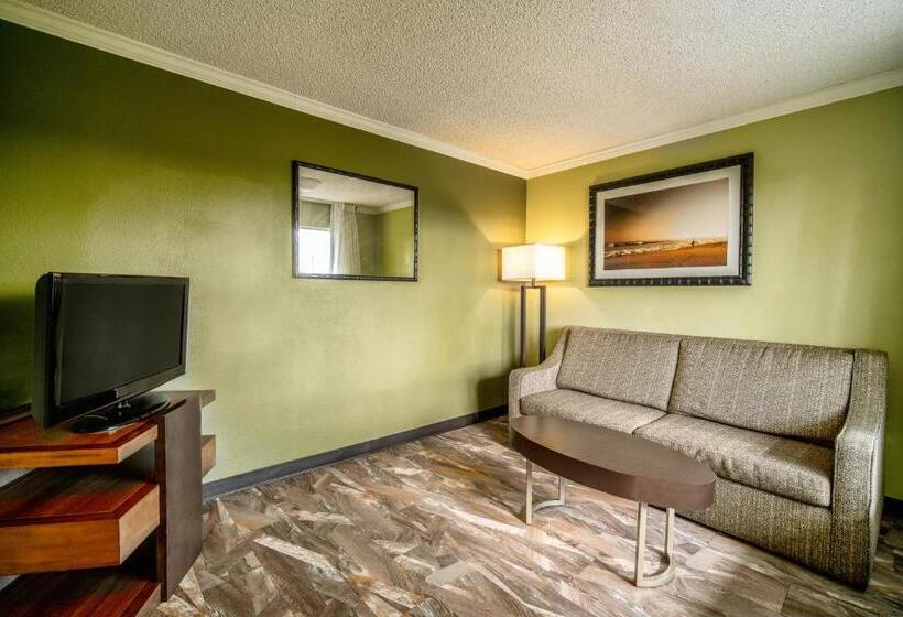 Люкс, The Buena Park Hotel & Suites
