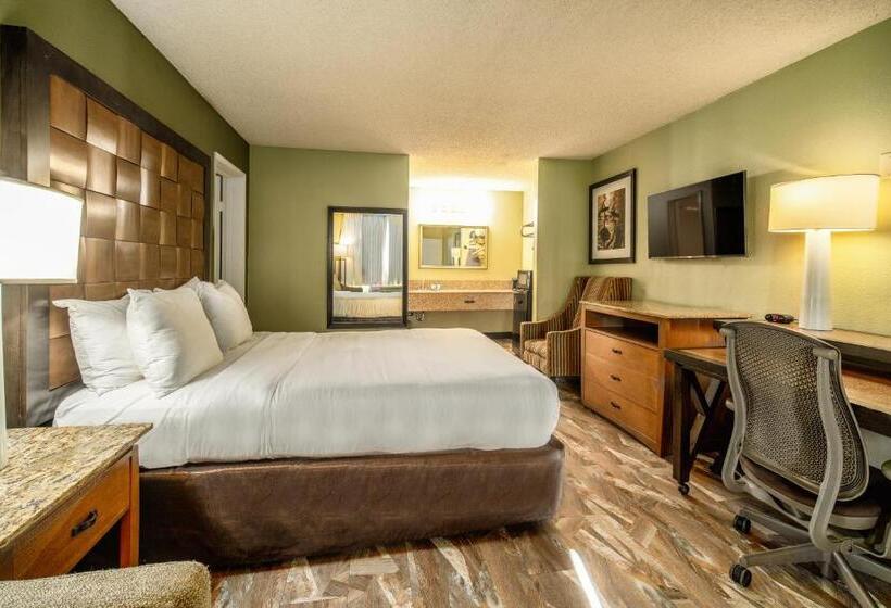 جناح غرفتين نوم, The Buena Park Hotel & Suites