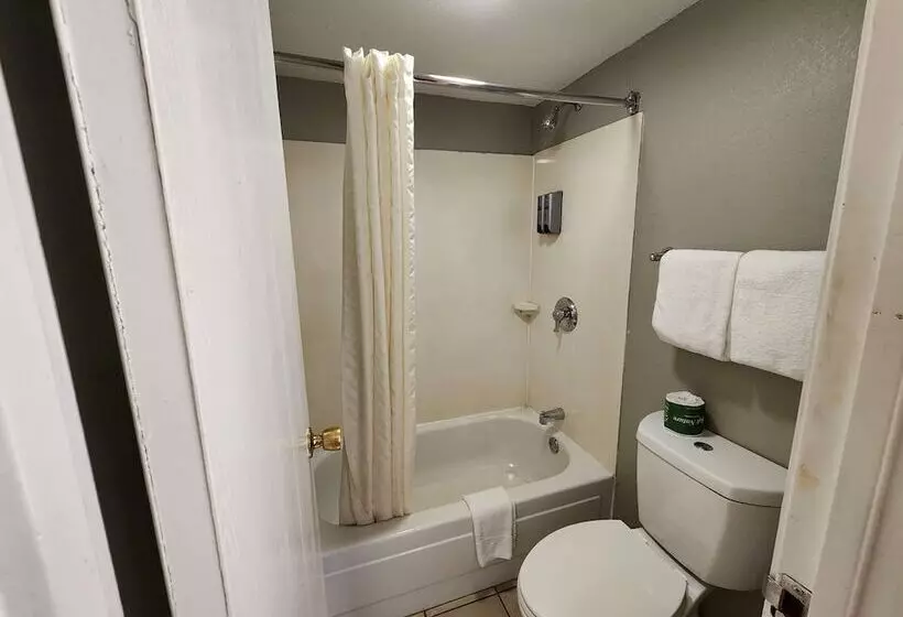２ダブルベッドのスタンダードルーム, Americas Best Value Inn And Suites Little Rock
