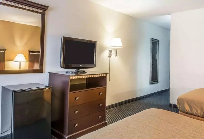 ２ダブルベッドのスタンダードルーム, Quality Inn & Conference Center