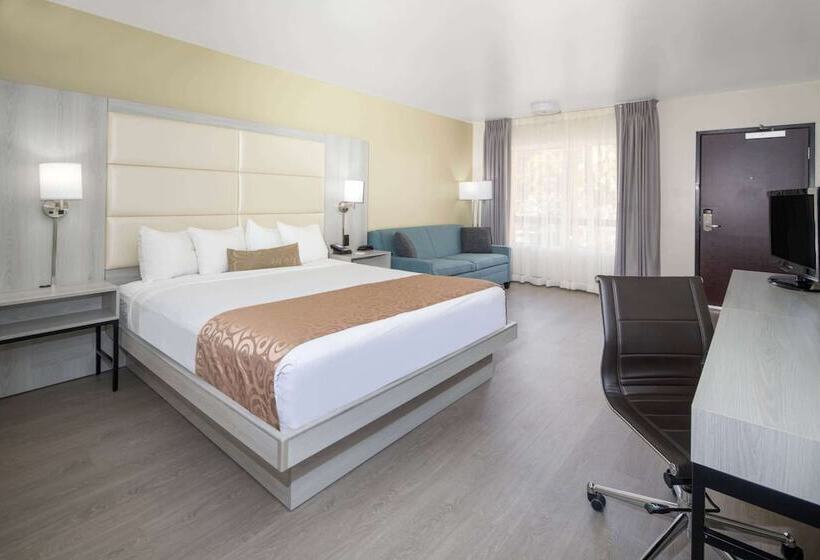 障害者適応デラックスルーム, Ramada By Wyndham Burbank Airport