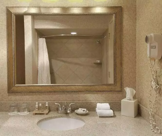 اتاق پرمیوم, Red Lion Hotel Coos Bay