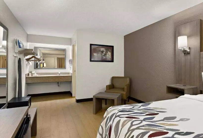 キングサイズベッドのスーペリアルーム, Red Roof Inn Cleveland  Westlake