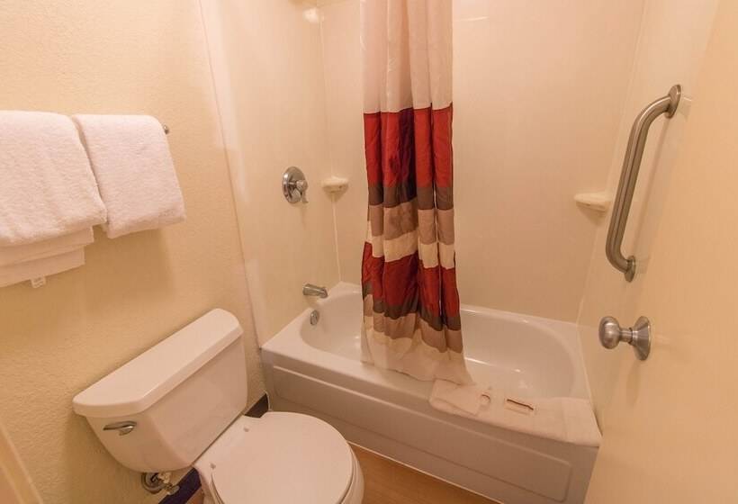 غرفه قياسيه سريرين مزدوجين, Red Roof Inn Hilton Head Island