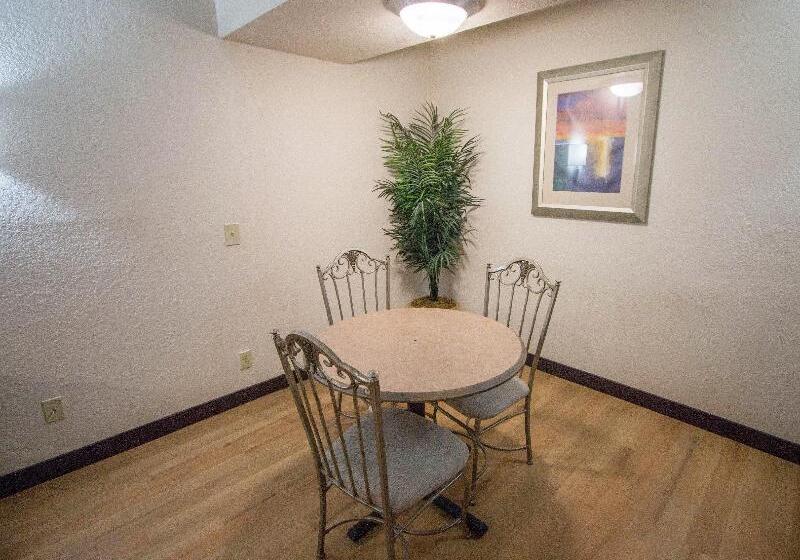 جناح, Red Roof Inn Hilton Head Island