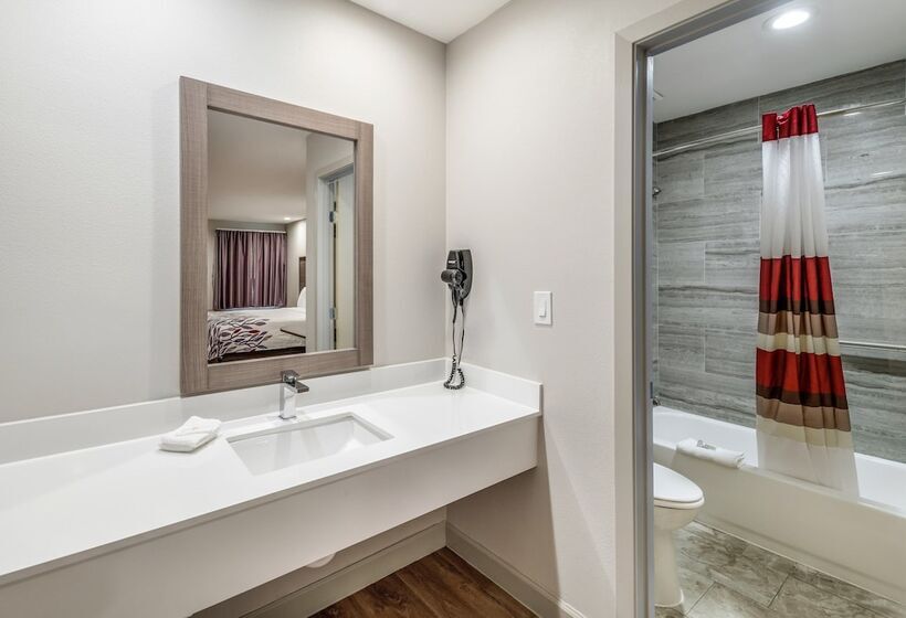 디럭스 룸, Red Roof Inn Lewisville