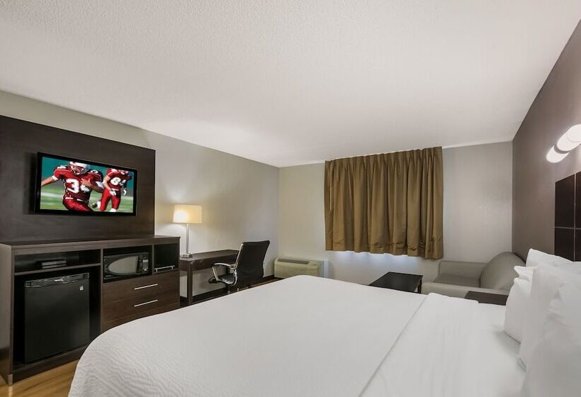 스위트, Red Roof Inn Plus+ & Suites Knoxville West Cedar Bluff