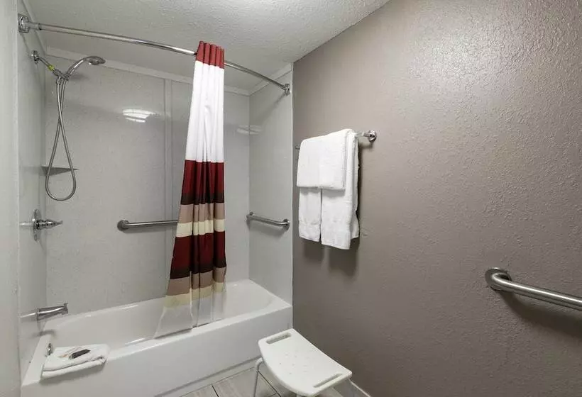 障害者適応デラックスルーム, Red Roof Inn Plus+ & Suites Knoxville West Cedar Bluff