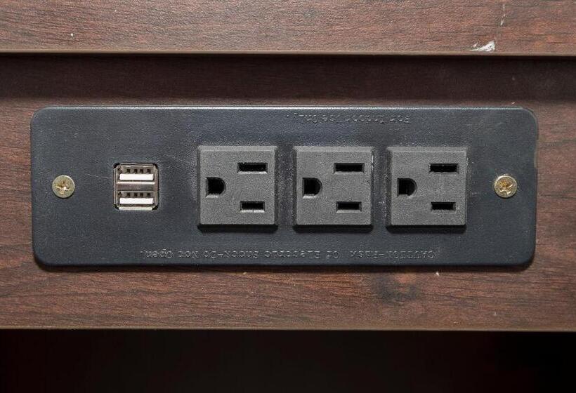 디럭스 룸 킹사이즈 침대, Red Roof Inn Plus+ & Suites Knoxville West Cedar Bluff