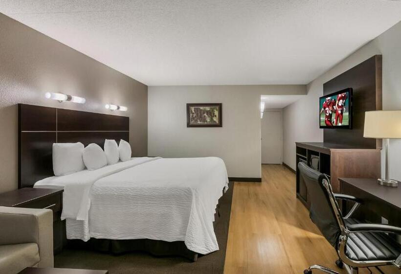 חדר דחוקס עם מיטת קינג, Red Roof Inn Plus+ & Suites Knoxville West Cedar Bluff