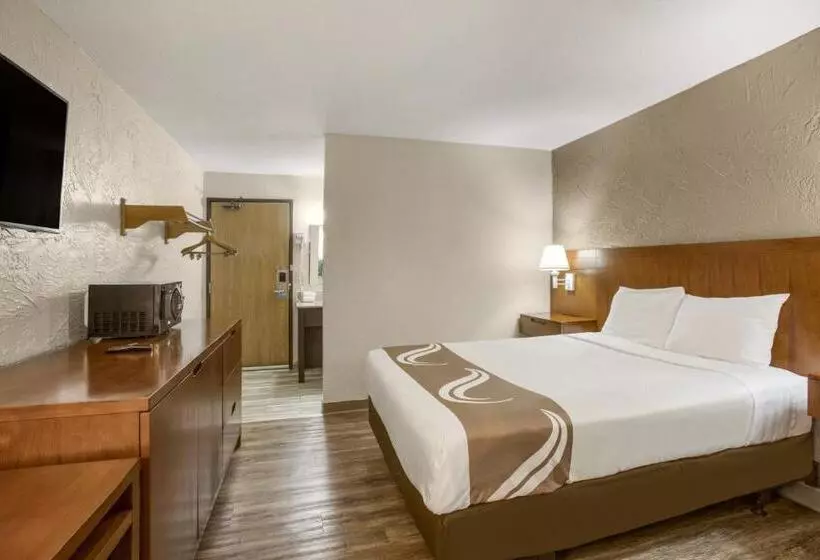 اتاق استاندارد, Rodeway Inn