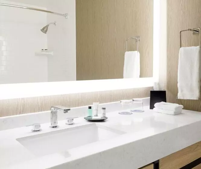 اتاق استاندارد با 2 تخت دوبل, Sheraton Cerritos