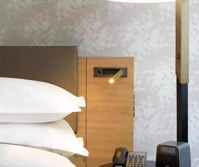 سوییت جونیور, Sheraton Cerritos