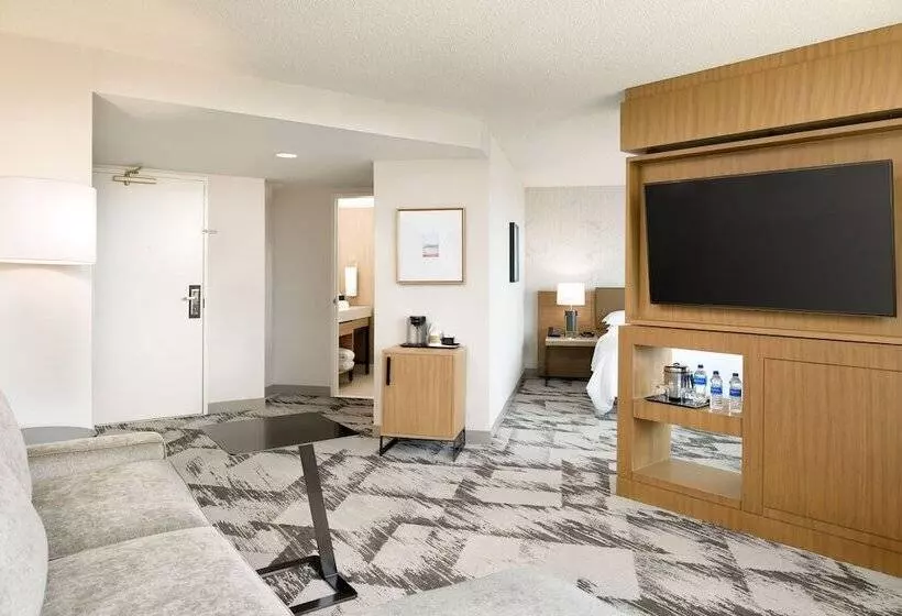 سوییت جونیور, Sheraton Cerritos