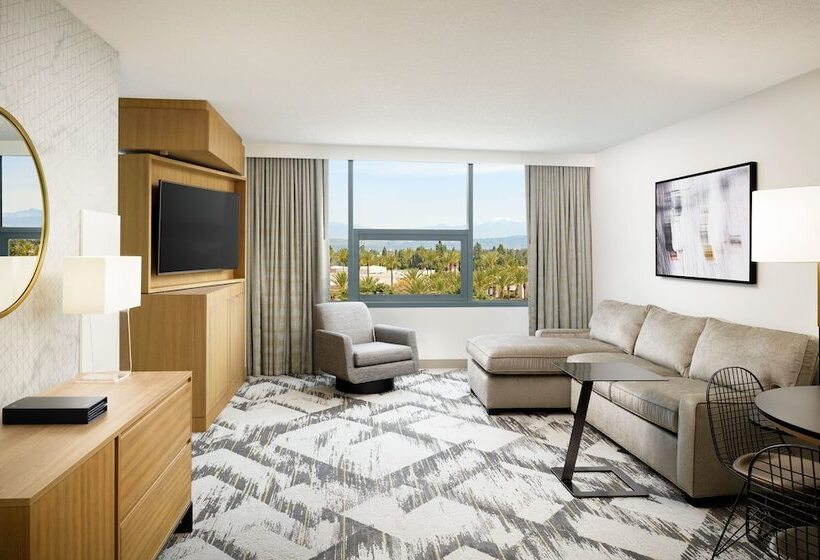 주니어 스위트, Sheraton Cerritos