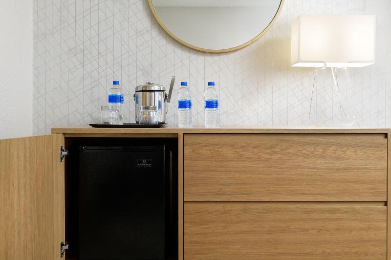 스탠다드 룸 킹사이즈 침대, Sheraton Cerritos