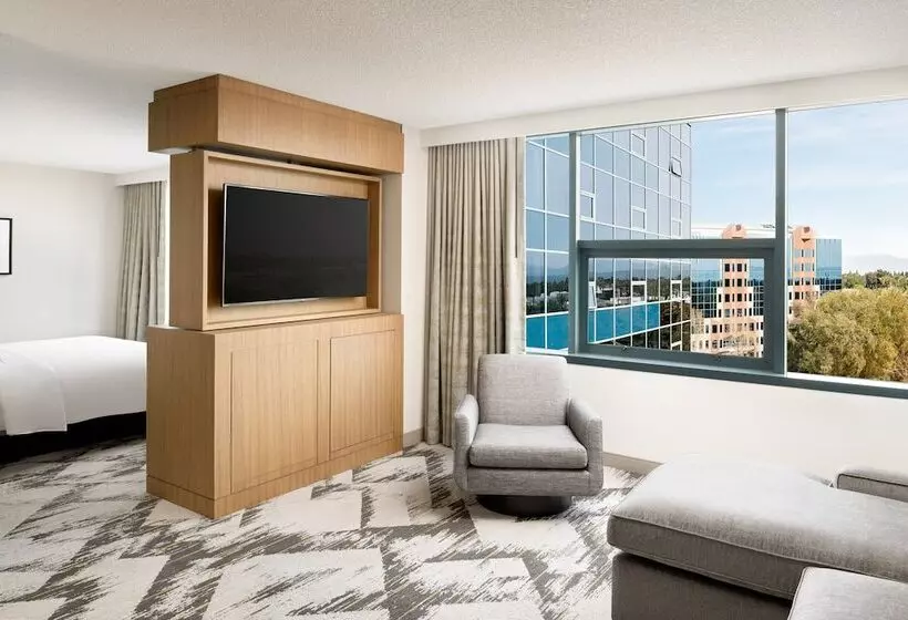 سوییت جونیور, Sheraton Cerritos
