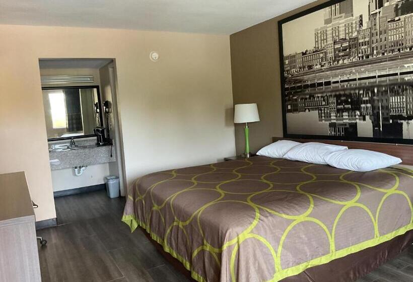 身障者適用キングサイズベッドルーム, Super 8 By Wyndham Chattanooga/east Ridge