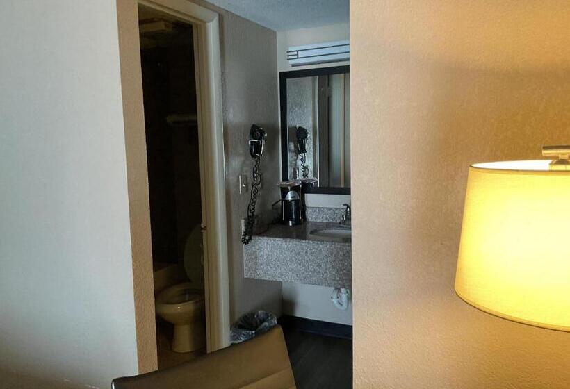 Camera Standard Letto King, Super 8 By Wyndham Chattanooga/east Ridge